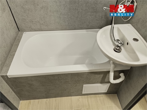 Pronájem bytu 1+1, 42 m² 8