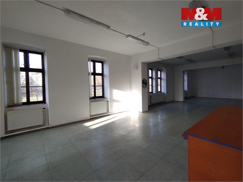 Pronájem obchodních prostor, 400 m² - 0
