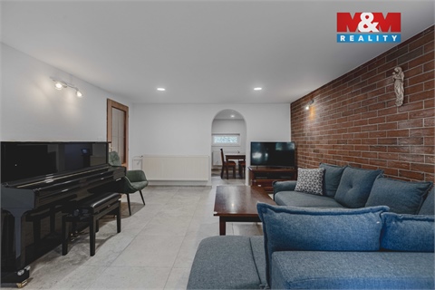 Prodej rodinného domu, 196 m² 8