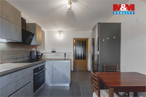 Prodej rodinného domu, 196 m² 18