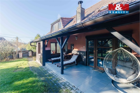 Prodej rodinného domu, 196 m² 10