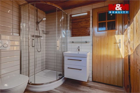 Prodej rodinného domu, 196 m² - 20