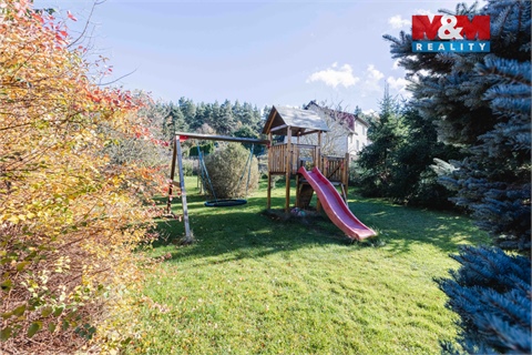 Prodej rodinného domu, 196 m² - 8