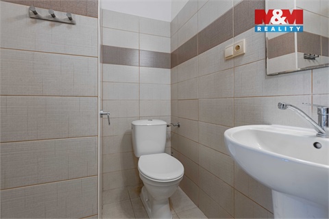 Prodej rodinného domu, 196 m² 20