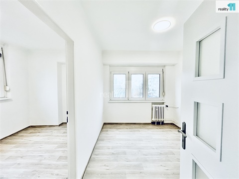 Pronájem bytu 4+1, 75 m² 18