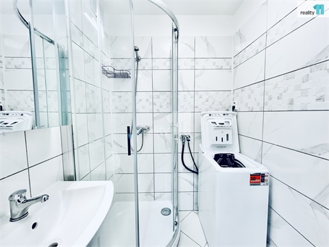 Pronájem bytu 4+1, 75 m² 4