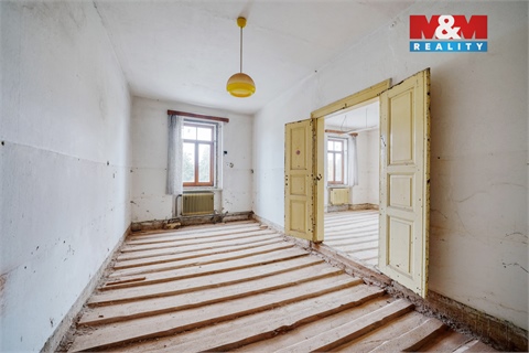 Prodej výrobního objektu, 900 m² 18