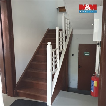 Pronájem obchodních prostor, 200 m² 8