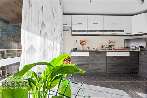 Pronájem bytu 2kk, 79 m² 2