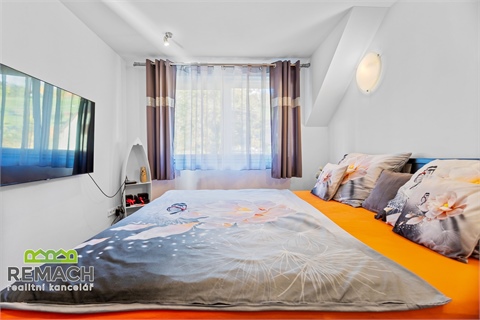 Pronájem bytu 2kk, 79 m² - 0