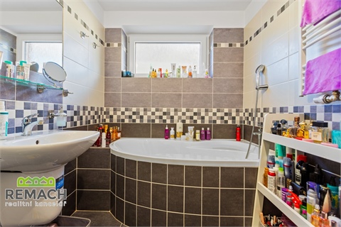 Pronájem bytu 2kk, 79 m² - 2