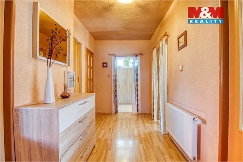 Prodej rodinného domu, 266 m² - 8