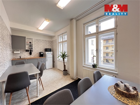 Pronájem kanceláře, 170 m² - 2