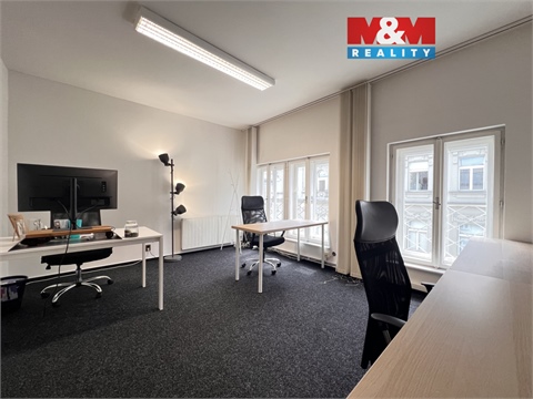 Pronájem kanceláře, 170 m² 0