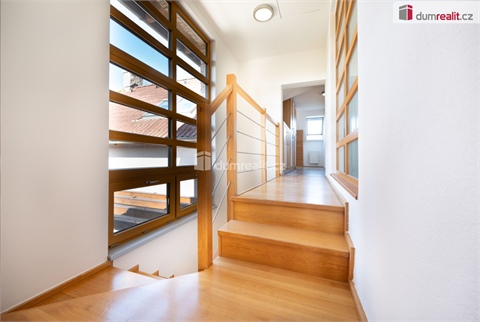 Prodej rodinného domu, 228 m² 16