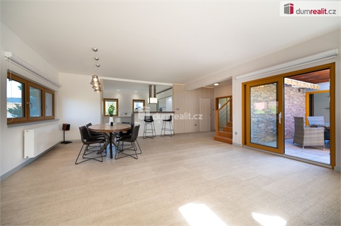 Prodej rodinného domu, 228 m² 6