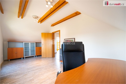 Prodej rodinného domu, 228 m² - 22