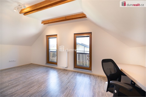 Prodej rodinného domu, 228 m² - 24