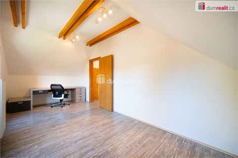 Prodej rodinného domu, 228 m² 26