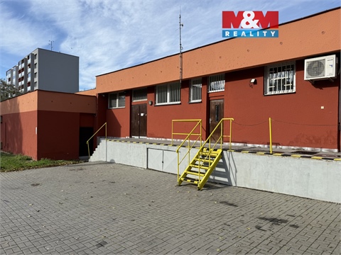 Pronájem obchodních prostor, 42 m² 0