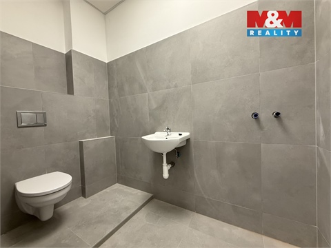 Pronájem obchodních prostor, 42 m² 4