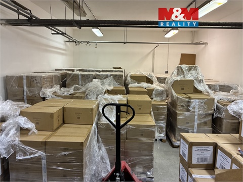 Pronájem skladu / haly, 52 m² 0