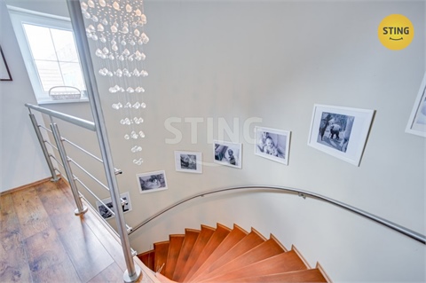 Pronájem rodinného domu, 204 m² - 14