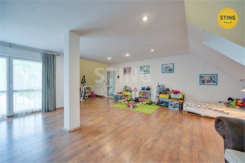 Pronájem rodinného domu, 204 m² - 18