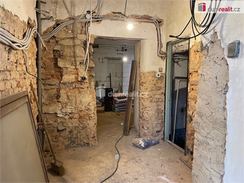 Prodej rodinného domu, 410 m² 4