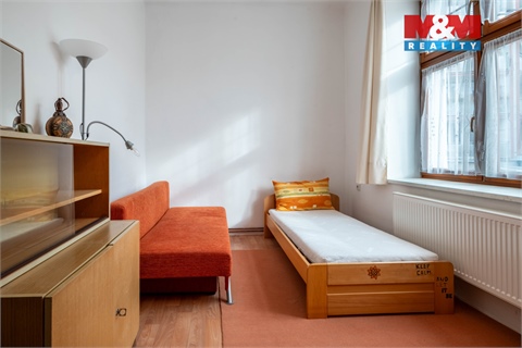 Prodej rodinného domu, 420 m² - 6