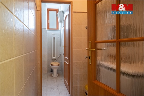 Prodej rodinného domu, 420 m² - 28