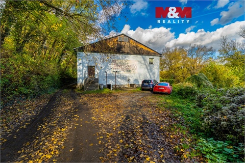 Prodej obchodních prostor, 700 m² 0