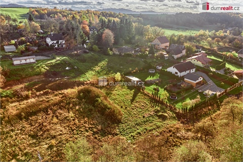 Prodej stavebního pozemku, 1 003 m² 0