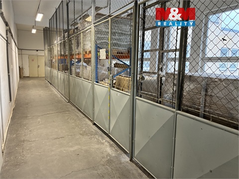 Pronájem skladu / haly, 75 m² 0