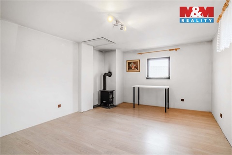 Prodej rodinného domu, 200 m² - 14