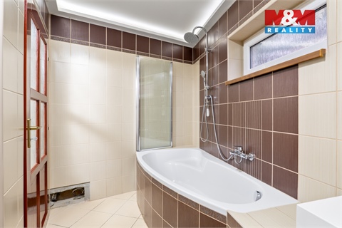 Prodej rodinného domu, 167 m² - 6