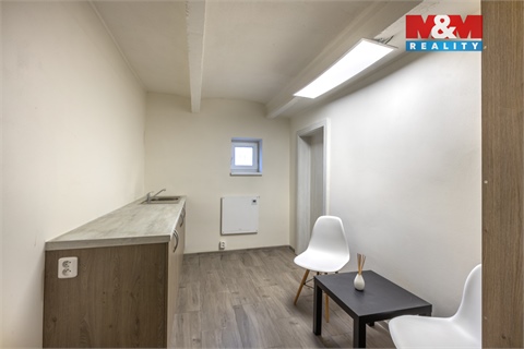 Pronájem obchodních prostor, 50 m² - 0