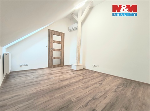 Pronájem bytu 2kk, 57 m² - 2