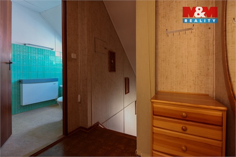 Prodej rodinného domu, 255 m² 18