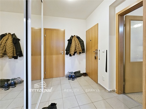 Pronájem bytu 1+1, 50 m² - 4