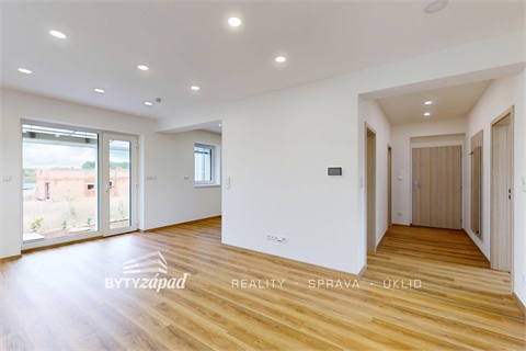 Pronájem bytu 3kk, 100 m² - 2