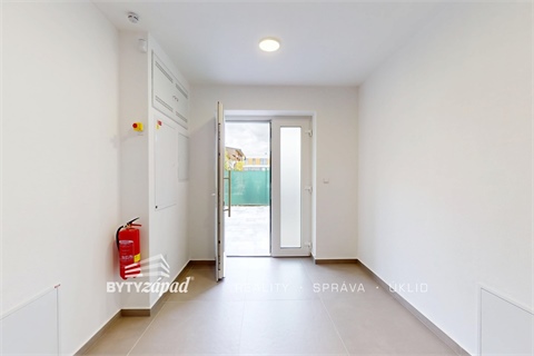 Pronájem bytu 3kk, 100 m² 14