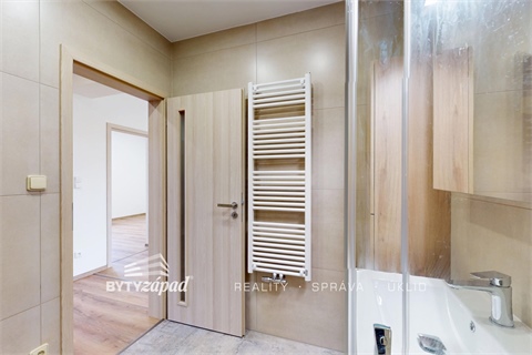 Pronájem bytu 3kk, 100 m² 12