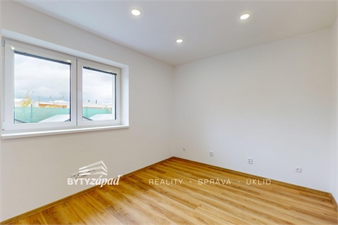 Pronájem bytu 3kk, 100 m² 6