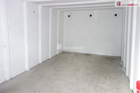 Pronájem garáže, 18 m² - 0