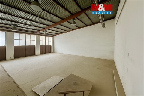 Pronájem obchodních prostor, 115 m² 0