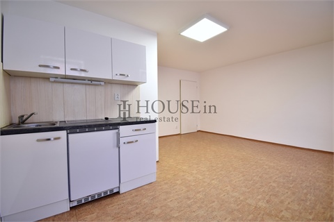 Pronájem bytu 1kk, 19 m² - 0