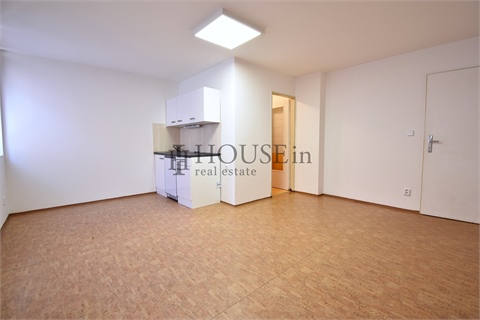 Pronájem bytu 1kk, 19 m² 0