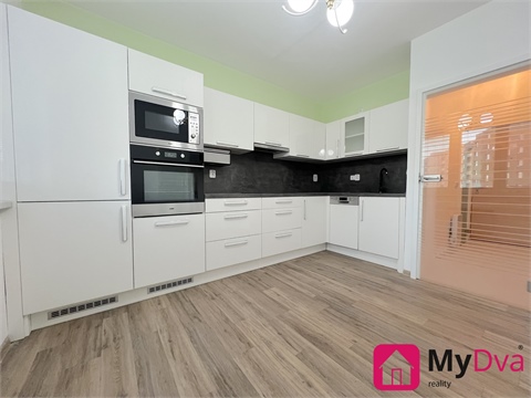 Pronájem bytu 1+1, 33 m² - 0