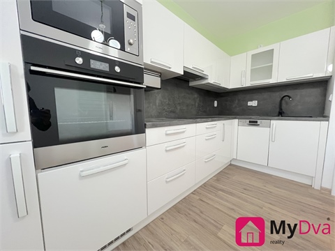 Pronájem bytu 1+1, 33 m² 0